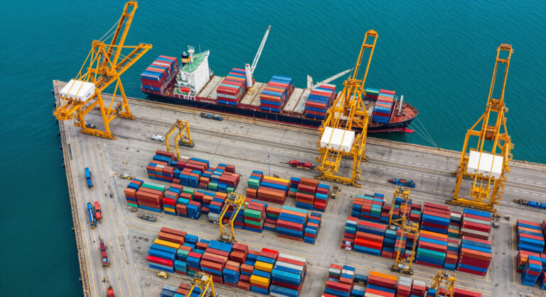 Freight Forwarder Singapore: Managing Transhipment & Cargo Consolidation